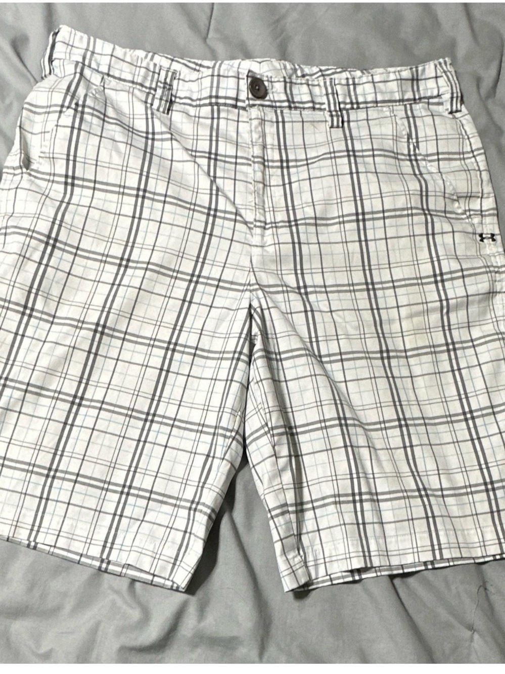 Under Armour White and Gray Plaid Flat Front Shorts